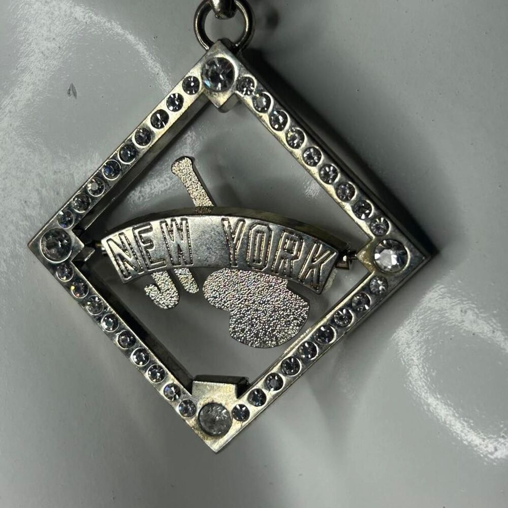 New York Yankees Rhinestone Spinning Baseball Pendant Necklace